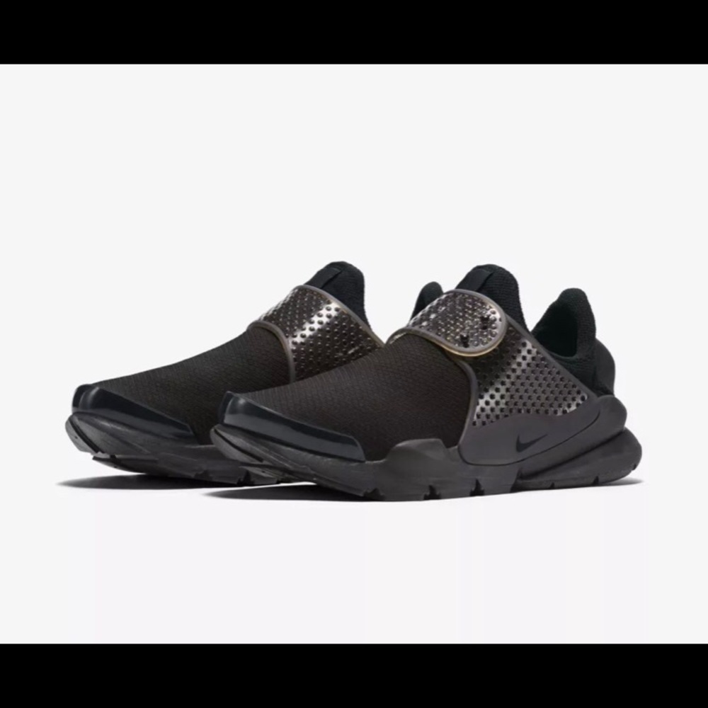 Nike Sock Dart (7Y) Women’s 8.5
